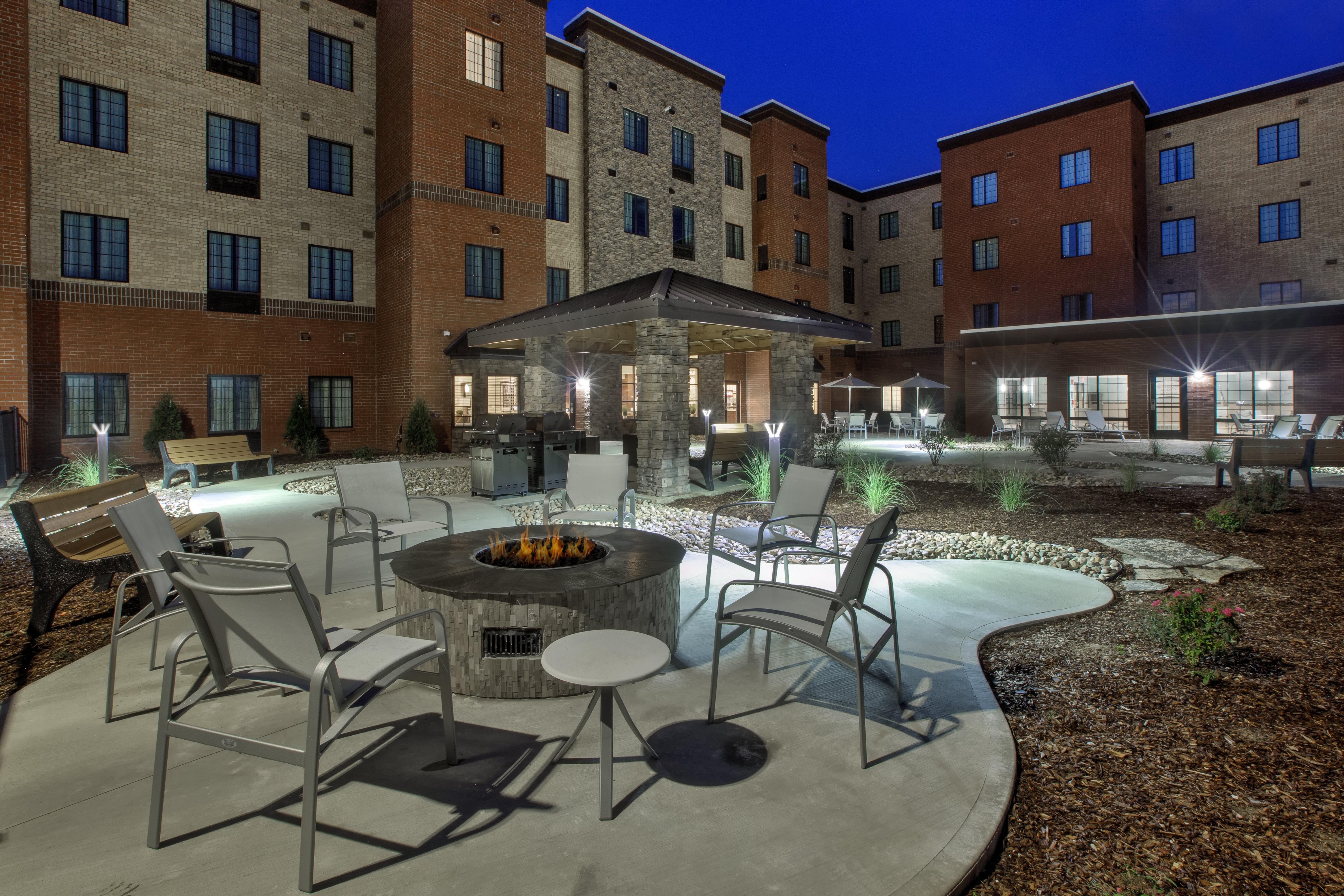 Staybridge Suites - Benton Harbor-St. Joseph, An Ihg Hotel מראה חיצוני תמונה